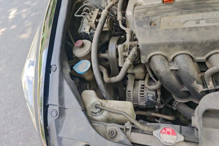 Used Honda Accord 2013 2.4L SE Engine Bay Right
