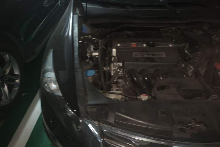 Used Honda Accord 2013 2.4L SE Engine Bay Right