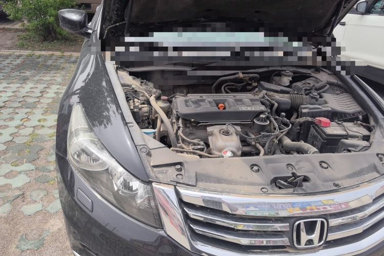 Used Honda Accord 2013 2.0L SE Engine Bay Right