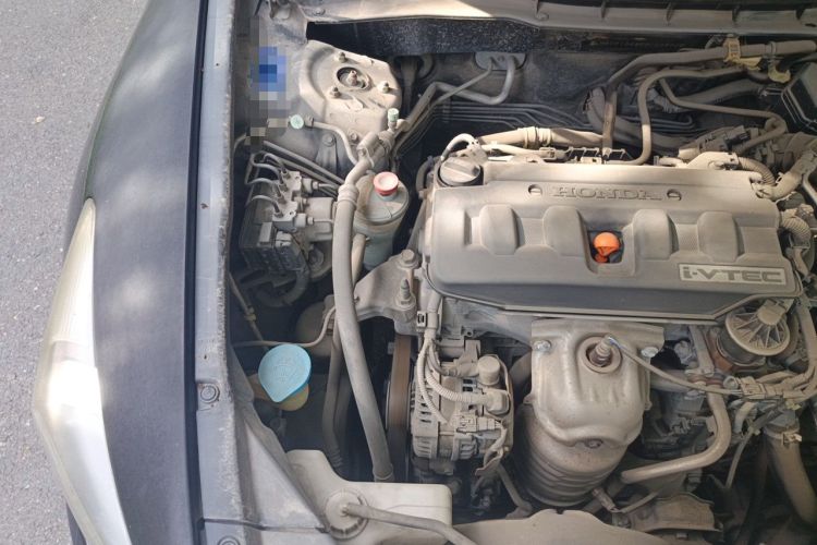Used Honda Accord 2013 2.0L SE Engine Bay Right