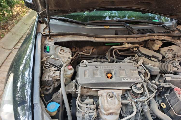 Used Honda Accord 2013 2.0L SE Engine Bay Right