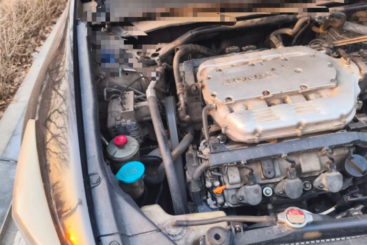 Used Honda Accord 2013 2.0L SE Engine Bay Right