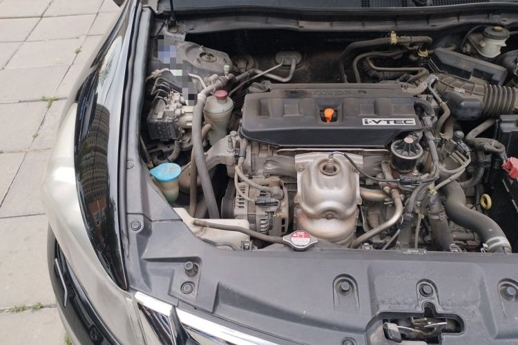 Used Honda Accord 2013 2.0L SE Engine Bay Right