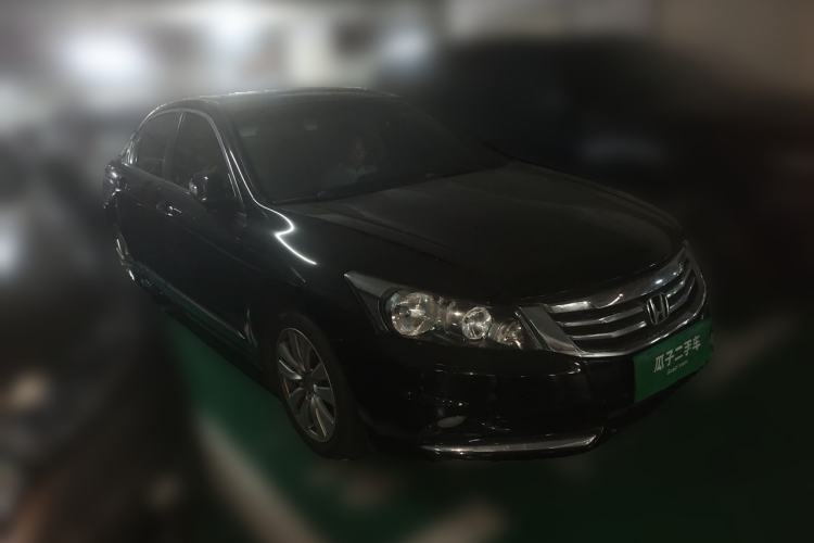Used Honda Accord 2013 2.4L SE Front Right 45 Deg