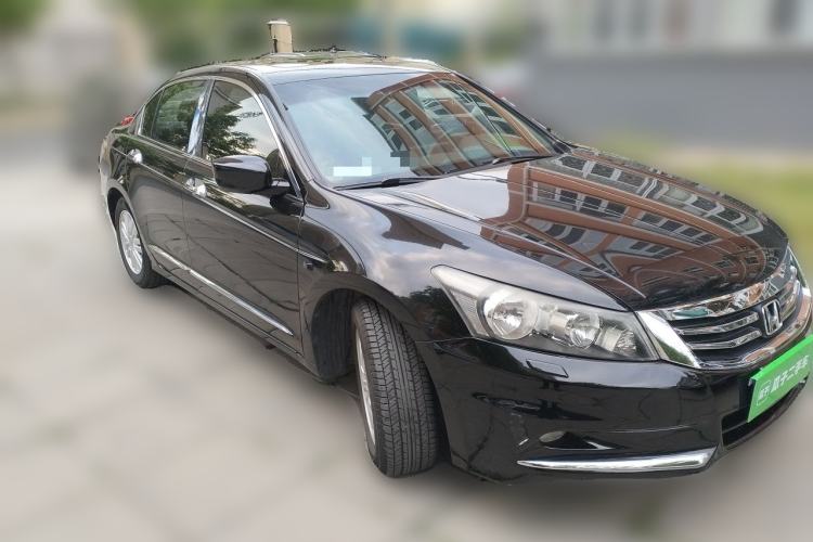 Used Honda Accord 2013 2.0L SE Front Right 45 Deg
