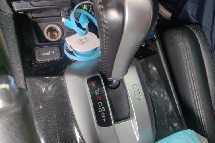 Used Honda Accord 2013 2.0L SE Gear Lever