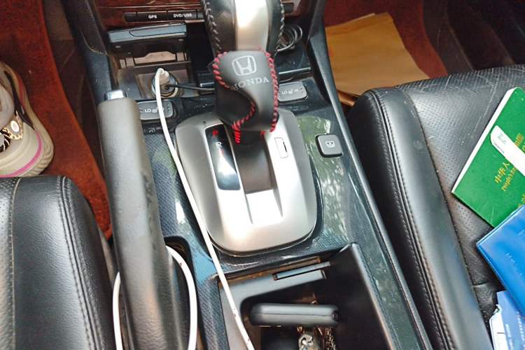 Used Honda Accord 2013 2.4L SE Gear Lever
