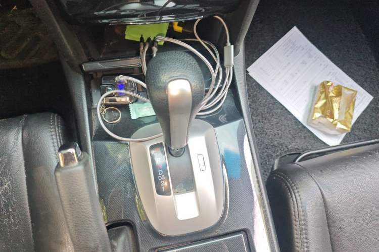 Used Honda Accord 2013 2.0L LX Gear Lever