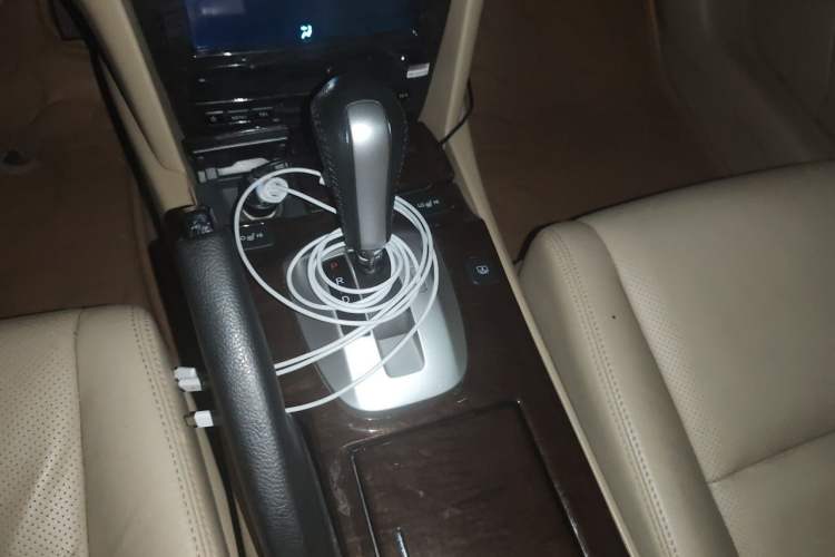 Used Honda Accord 2013 2.4L SE Gear Lever
