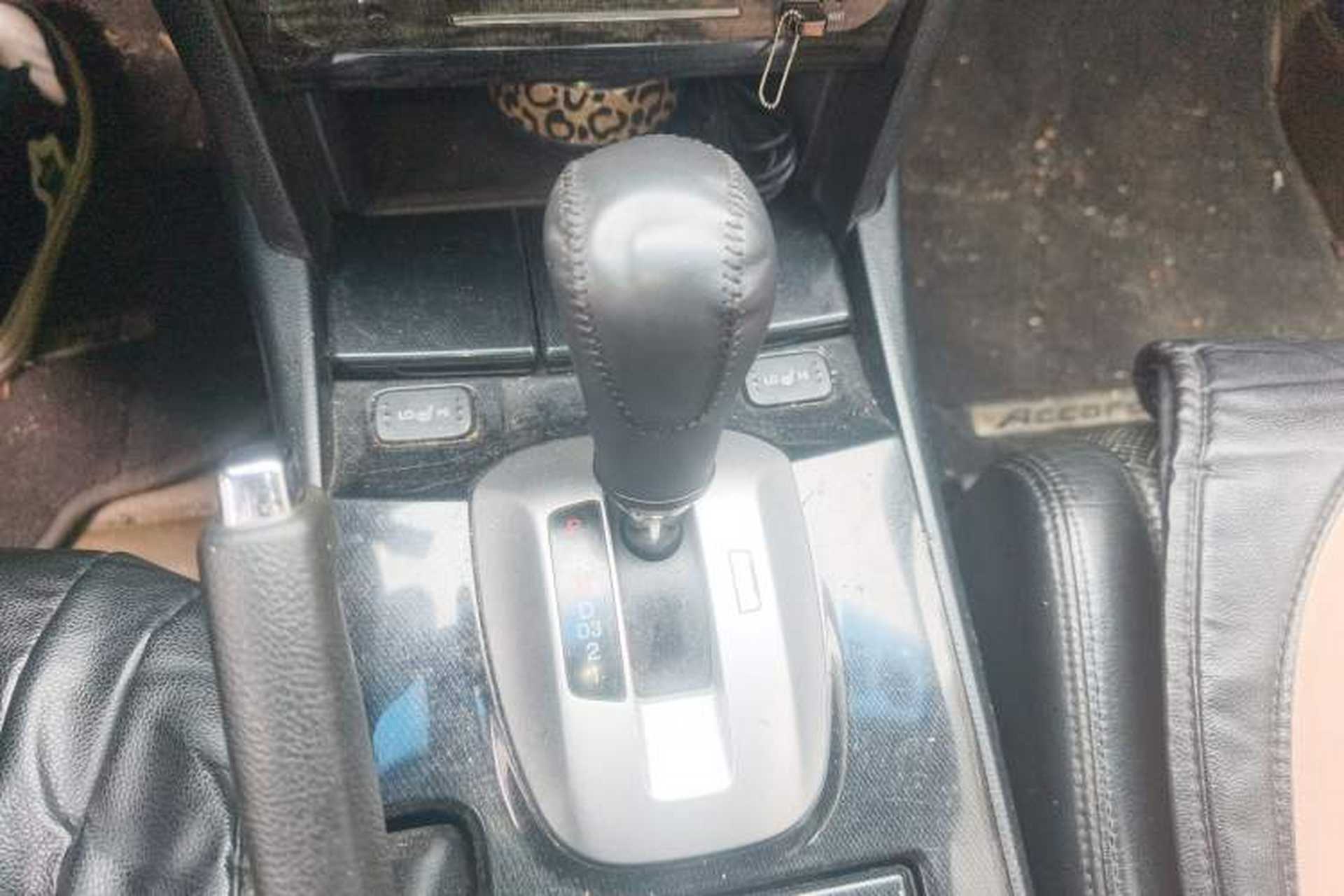 Used Honda Accord 2013 2.0L SE Gear Lever