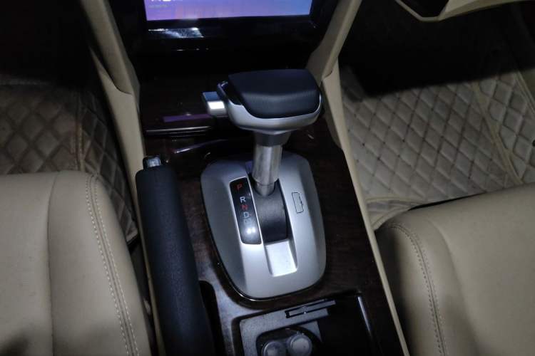 Used Honda Accord 2013 2.0L LX Gear Lever