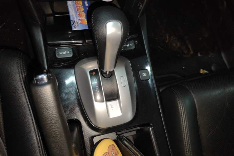 Used Honda Accord 2013 2.4L SE Gear Lever