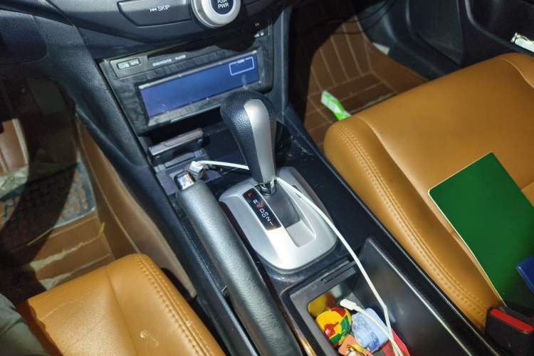 Used Honda Accord 2013 2.0L LX Gear Lever