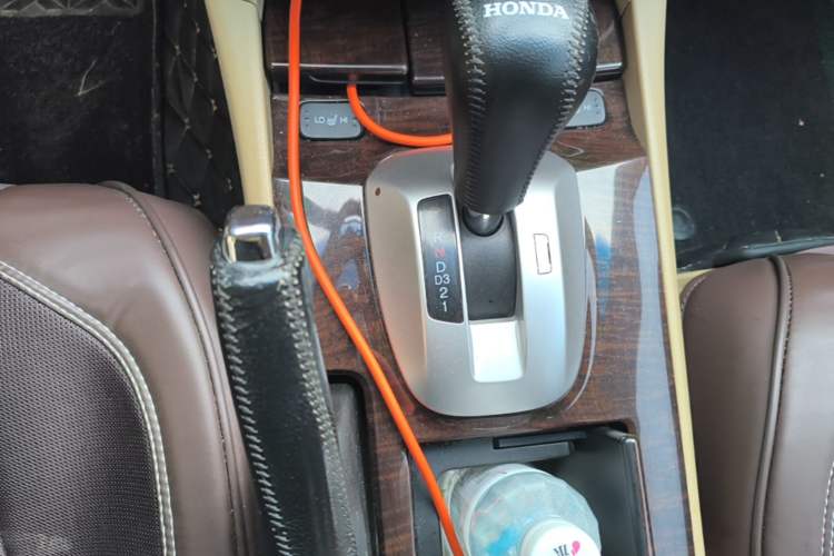 Used Honda Accord 2013 2.0L SE Gear Lever
