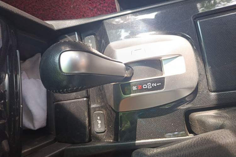 Used Honda Accord 2013 2.0L SE Gear Lever