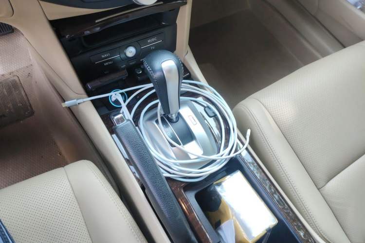 Used Honda Accord 2013 2.4L SE Gear Lever