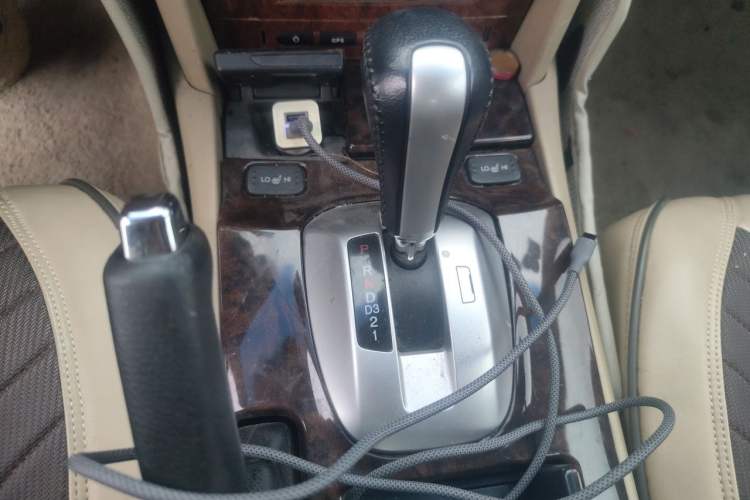 Used Honda Accord 2013 2.0L SE Gear Lever