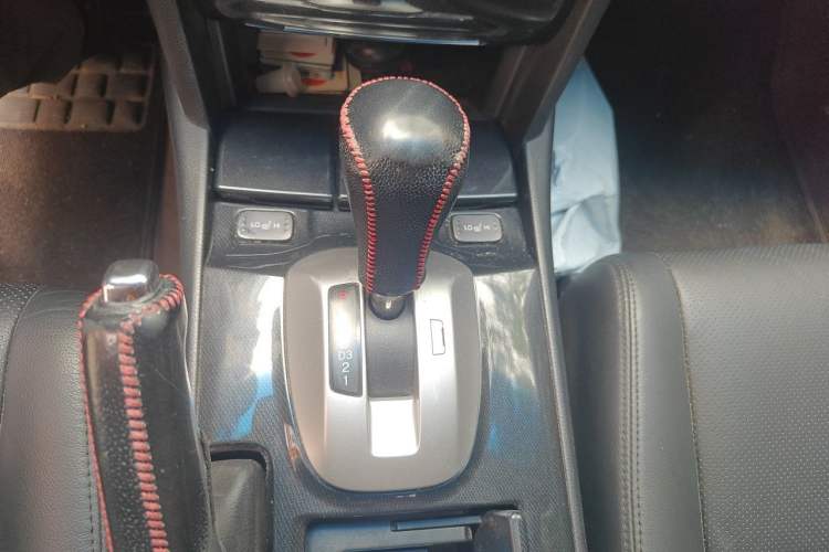 Used Honda Accord 2013 2.0L SE Gear Lever