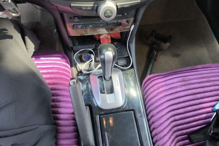 Used Honda Accord 2013 2.0L SE Gear Lever