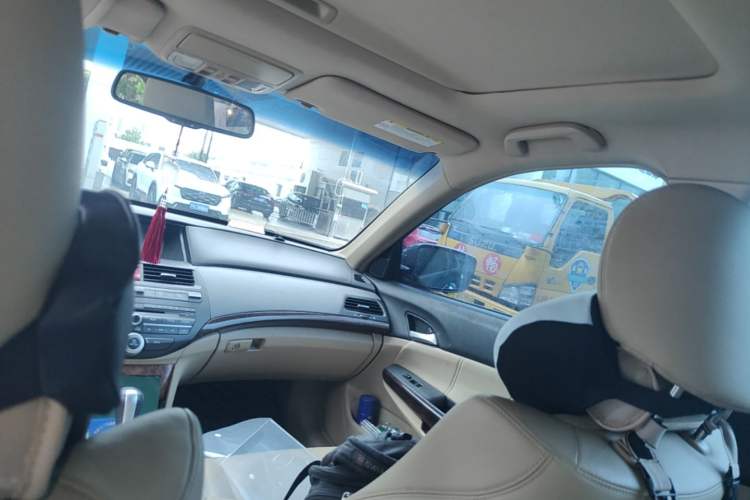 Used Honda Accord 2013 2.0L SE Headliner