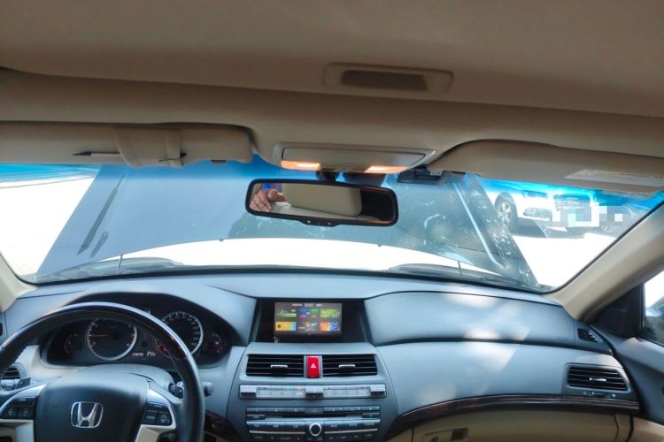 Used Honda Accord 2013 2.4L SE Headliner