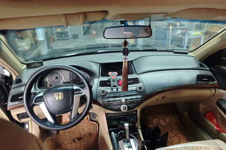 Used Honda Accord 2013 2.0L LX Headliner