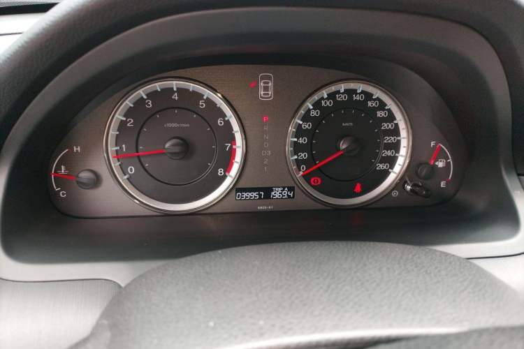 Used Honda Accord 2013 2.0L SE Instrument Cluster