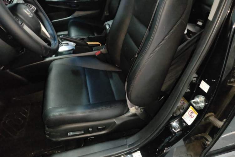 Used Honda Accord 2013 2.4L SE Left Front Seat