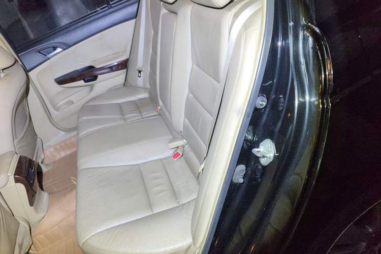 Used Honda Accord 2013 2.4L SE Left Rear Seat