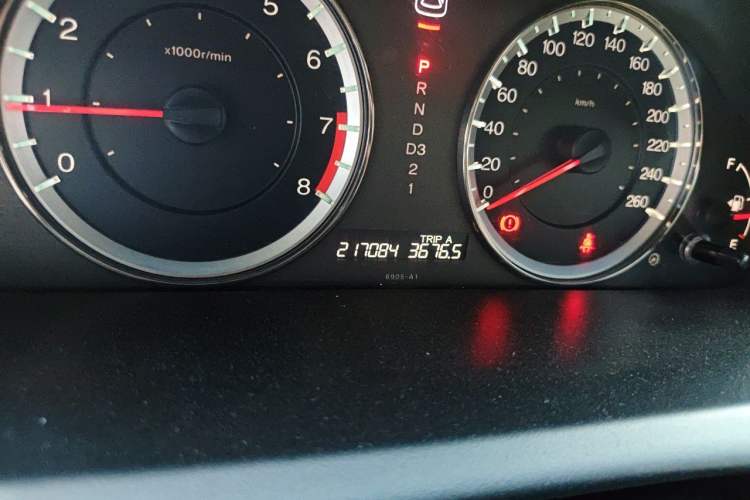 Used Honda Accord 2013 2.0L SE Odometer Close Up