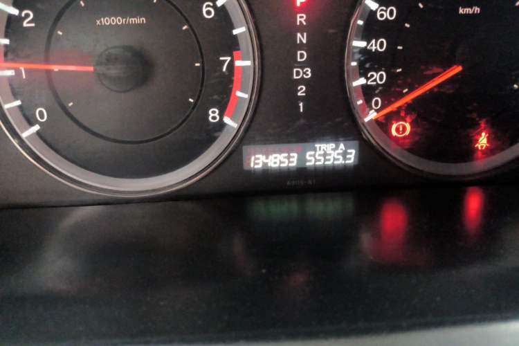 Used Honda Accord 2013 2.0L SE Odometer Close Up