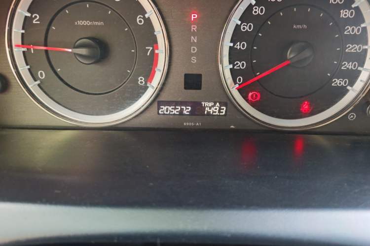 Used Honda Accord 2013 2.4L SE Odometer Close Up