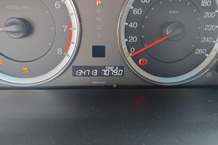 Used Honda Accord 2013 2.4L SE Odometer Close Up