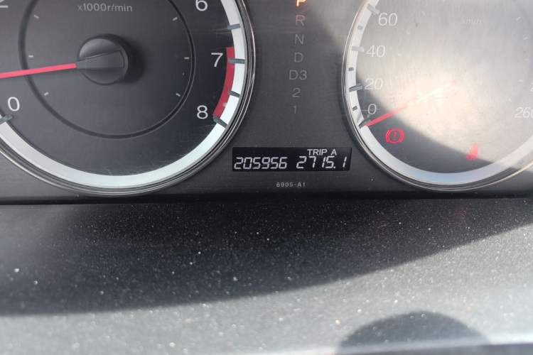 Used Honda Accord 2013 2.0L SE Odometer Close Up