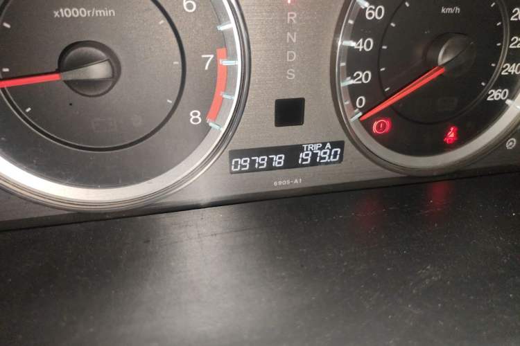 Used Honda Accord 2013 2.4L SE Odometer Close Up