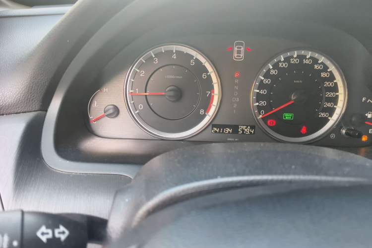 Used Honda Accord 2013 2.0L SE Odometer Close Up