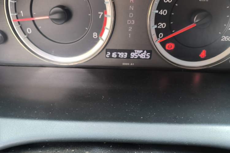Used Honda Accord 2013 2.0L SE Odometer Close Up