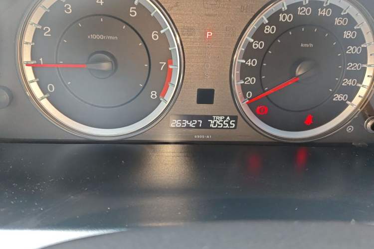 Used Honda Accord 2013 2.4L SE Odometer Close Up