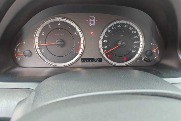 Used Honda Accord 2013 2.0L SE Odometer Close Up