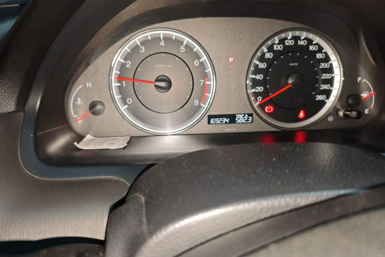 Used Honda Accord 2013 2.0L SE Odometer Close Up