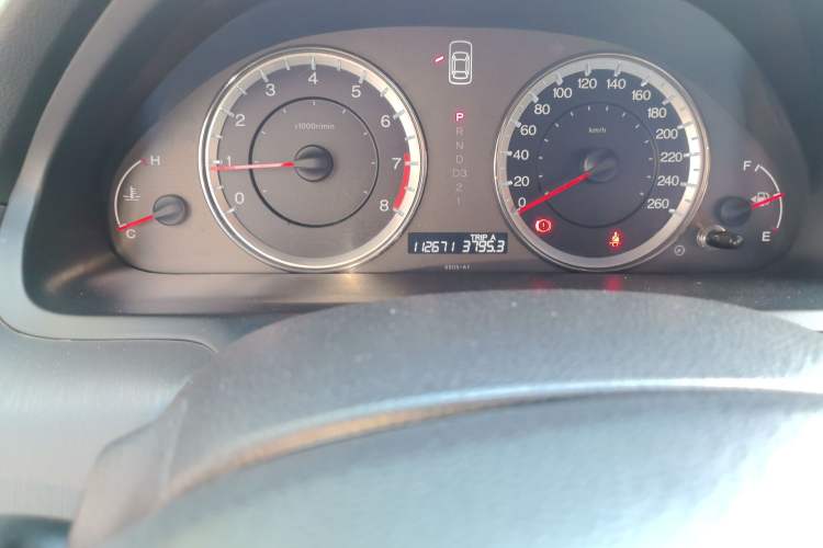 Used Honda Accord 2013 2.0L SE Odometer Close Up