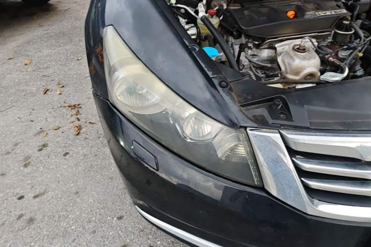 Used Honda Accord 2013 2.0L SE Right Front Headlight