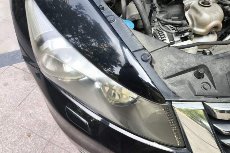 Used Honda Accord 2013 2.0L SE Right Front Headlight