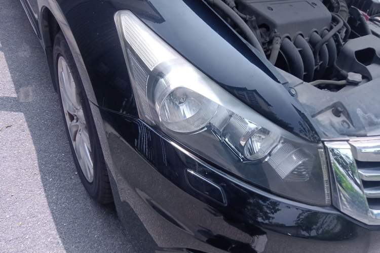 Used Honda Accord 2013 2.4L SE Right Front Headlight