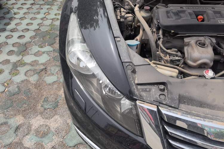 Used Honda Accord 2013 2.0L SE Right Front Headlight