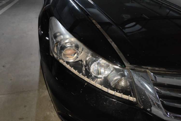 Used Honda Accord 2013 2.0L LX Right Front Headlight