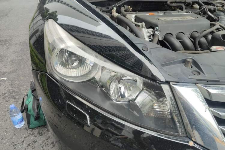 Used Honda Accord 2013 2.4L SE Right Front Headlight
