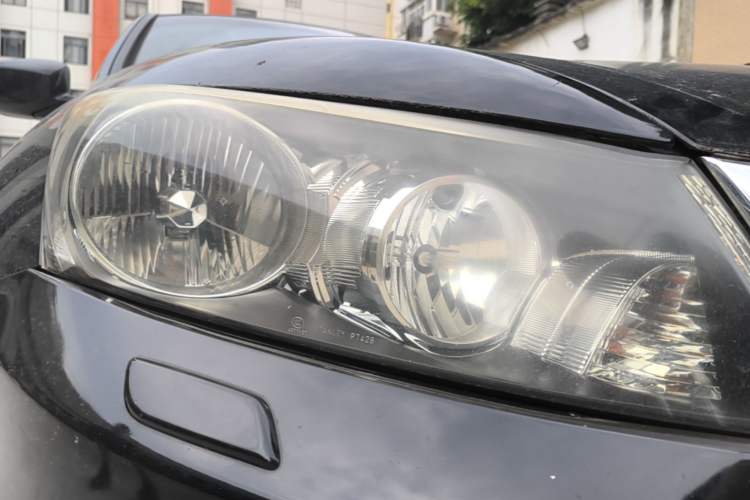 Used Honda Accord 2013 2.0L SE Right Front Headlight