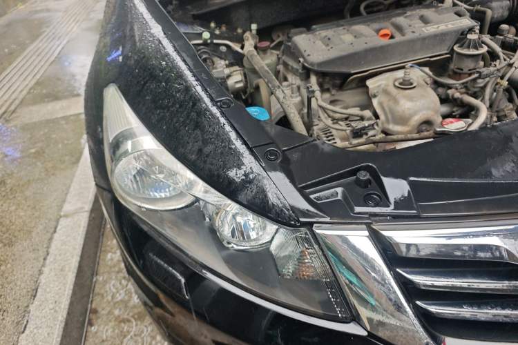 Used Honda Accord 2013 2.0L SE Right Front Headlight