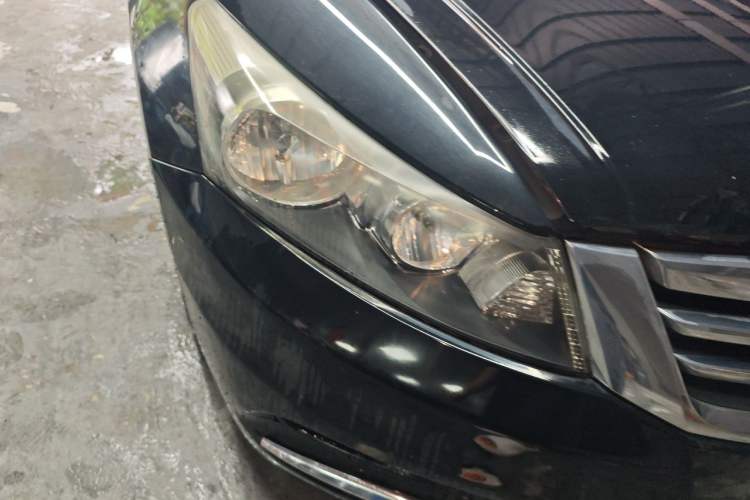 Used Honda Accord 2013 2.0L LX Right Front Headlight